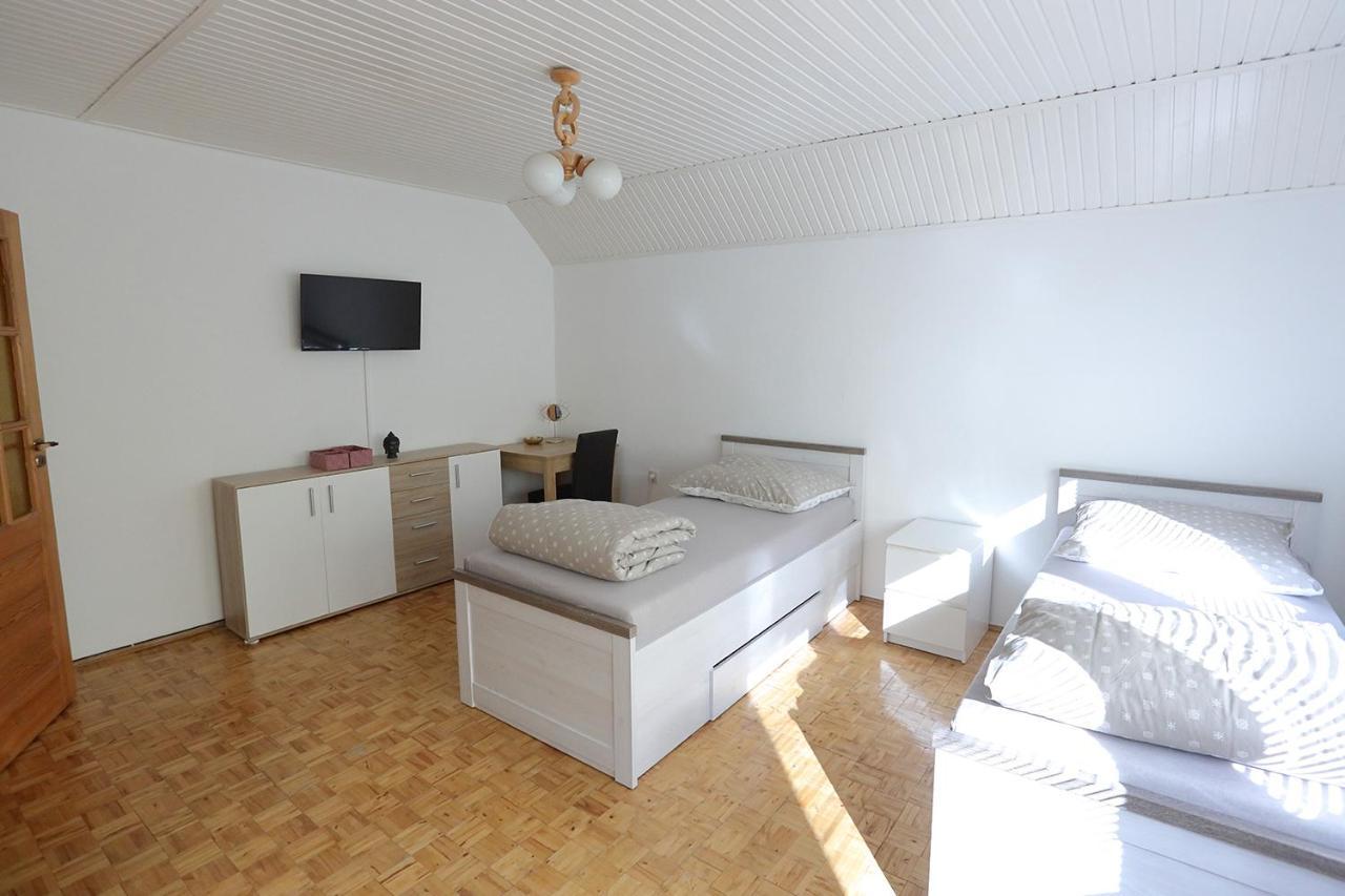 Kurp - Goscinne, Wyst Faktury Homestay *